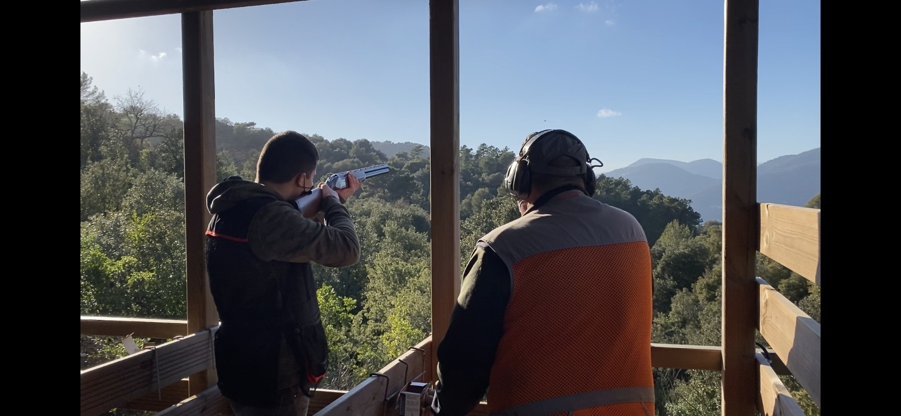 Formation au tir de chasse d'un jeune candidat au permis de chasser